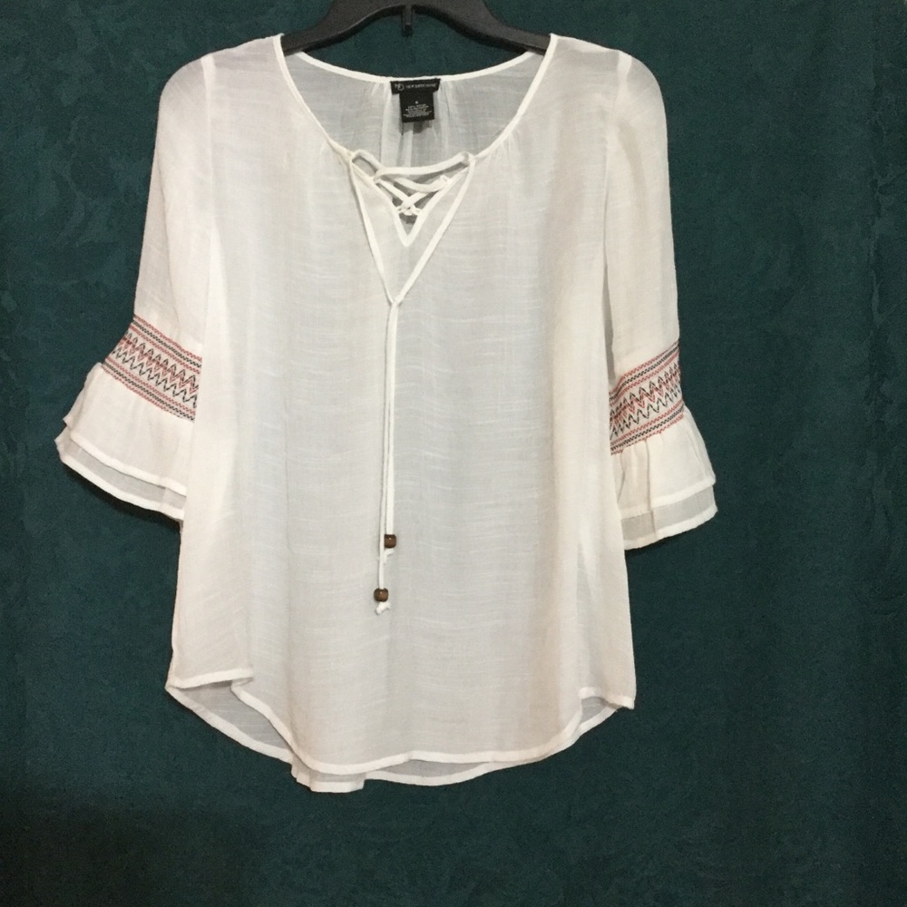 New Directions sheer white peasant top